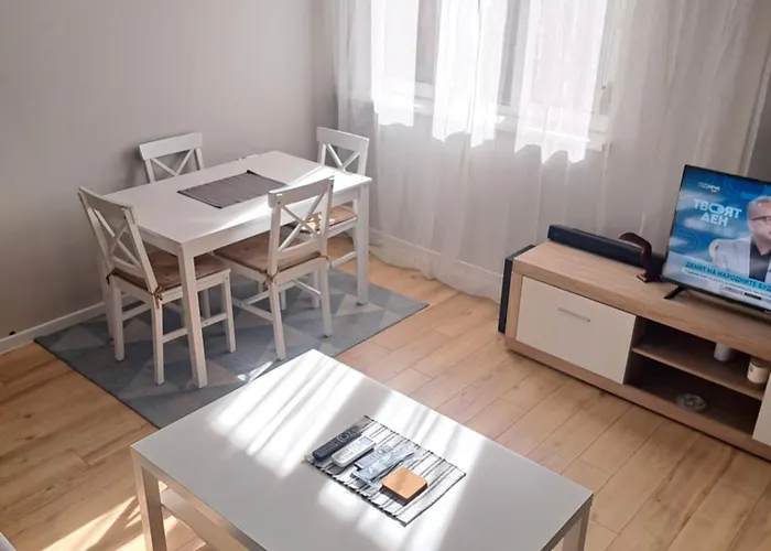 アパート Center *